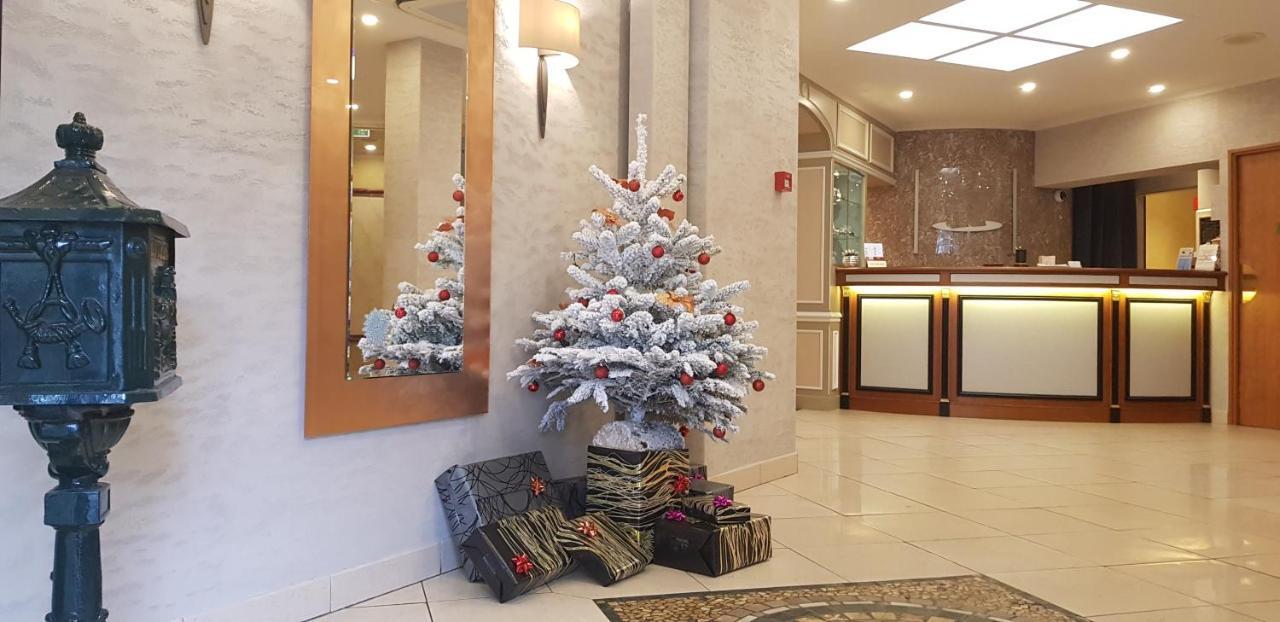 Hotel Champerret Elysees Parijs Buitenkant foto